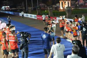 BIB: 26208, 20772
                            <button type="button" onclick="openModal(16112796)" class="btn btn-primary btn-sm float-right btn-popup" data-toggle="modal" data-target=".modal-high-quality">
                        <i class="fas fa-shopping-cart"></i> Add to Cart
                    </button>
                                            <button type="button" onclick="isThisMe(16112796, true)" class="btn btn-success btn-sm float-right btn-popup btn-isme hidden" data-toggle="tooltip" data-placement="bottom" title="นี่คือรูปของคุณใช่ไหม คลิกที่นี่เพื่อเอาเข้าอัลบั้ม">
                        <i class="fas fa-plus"></i> Add to album
                    </button>
                    <button type="button" onclick="isThisMe(16112796, false)" class="btn btn-warning btn-sm float-right btn-popup btn-isnotme hidden">
                        <i class="fas fa-ban"></i> Remove from album
                    </button>