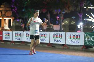 BIB: 42911
                            <button type="button" onclick="openModal(18014757)" class="btn btn-primary btn-sm float-right btn-popup" data-toggle="modal" data-target=".modal-high-quality">
                        <i class="fas fa-shopping-cart"></i> Add to Cart
                    </button>
                                            <button type="button" onclick="isThisMe(18014757, true)" class="btn btn-success btn-sm float-right btn-popup btn-isme hidden" data-toggle="tooltip" data-placement="bottom" title="นี่คือรูปของคุณใช่ไหม คลิกที่นี่เพื่อเอาเข้าอัลบั้ม">
                        <i class="fas fa-plus"></i> Add to album
                    </button>
                    <button type="button" onclick="isThisMe(18014757, false)" class="btn btn-warning btn-sm float-right btn-popup btn-isnotme hidden">
                        <i class="fas fa-ban"></i> Remove from album
                    </button>