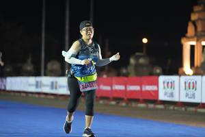 BIB: 34401
                            <button type="button" onclick="openModal(18012775)" class="btn btn-primary btn-sm float-right btn-popup" data-toggle="modal" data-target=".modal-high-quality">
                        <i class="fas fa-shopping-cart"></i> Add to Cart
                    </button>
                                            <button type="button" onclick="isThisMe(18012775, true)" class="btn btn-success btn-sm float-right btn-popup btn-isme hidden" data-toggle="tooltip" data-placement="bottom" title="นี่คือรูปของคุณใช่ไหม คลิกที่นี่เพื่อเอาเข้าอัลบั้ม">
                        <i class="fas fa-plus"></i> Add to album
                    </button>
                    <button type="button" onclick="isThisMe(18012775, false)" class="btn btn-warning btn-sm float-right btn-popup btn-isnotme hidden">
                        <i class="fas fa-ban"></i> Remove from album
                    </button>