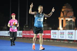 BIB: 40673, 4406
                            <button type="button" onclick="openModal(18014141)" class="btn btn-primary btn-sm float-right btn-popup" data-toggle="modal" data-target=".modal-high-quality">
                        <i class="fas fa-shopping-cart"></i> Add to Cart
                    </button>
                                            <button type="button" onclick="isThisMe(18014141, true)" class="btn btn-success btn-sm float-right btn-popup btn-isme hidden" data-toggle="tooltip" data-placement="bottom" title="นี่คือรูปของคุณใช่ไหม คลิกที่นี่เพื่อเอาเข้าอัลบั้ม">
                        <i class="fas fa-plus"></i> Add to album
                    </button>
                    <button type="button" onclick="isThisMe(18014141, false)" class="btn btn-warning btn-sm float-right btn-popup btn-isnotme hidden">
                        <i class="fas fa-ban"></i> Remove from album
                    </button>