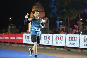 BIB: 63413
                            <button type="button" onclick="openModal(18014231)" class="btn btn-primary btn-sm float-right btn-popup" data-toggle="modal" data-target=".modal-high-quality">
                        <i class="fas fa-shopping-cart"></i> Add to Cart
                    </button>
                                            <button type="button" onclick="isThisMe(18014231, true)" class="btn btn-success btn-sm float-right btn-popup btn-isme hidden" data-toggle="tooltip" data-placement="bottom" title="นี่คือรูปของคุณใช่ไหม คลิกที่นี่เพื่อเอาเข้าอัลบั้ม">
                        <i class="fas fa-plus"></i> Add to album
                    </button>
                    <button type="button" onclick="isThisMe(18014231, false)" class="btn btn-warning btn-sm float-right btn-popup btn-isnotme hidden">
                        <i class="fas fa-ban"></i> Remove from album
                    </button>