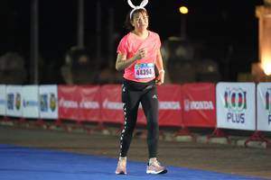 BIB: 44394
                            <button type="button" onclick="openModal(18008240)" class="btn btn-primary btn-sm float-right btn-popup" data-toggle="modal" data-target=".modal-high-quality">
                        <i class="fas fa-shopping-cart"></i> Add to Cart
                    </button>
                                            <button type="button" onclick="isThisMe(18008240, true)" class="btn btn-success btn-sm float-right btn-popup btn-isme hidden" data-toggle="tooltip" data-placement="bottom" title="นี่คือรูปของคุณใช่ไหม คลิกที่นี่เพื่อเอาเข้าอัลบั้ม">
                        <i class="fas fa-plus"></i> Add to album
                    </button>
                    <button type="button" onclick="isThisMe(18008240, false)" class="btn btn-warning btn-sm float-right btn-popup btn-isnotme hidden">
                        <i class="fas fa-ban"></i> Remove from album
                    </button>