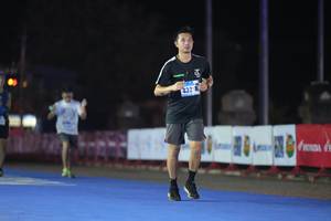 BIB: 432
                            <button type="button" onclick="openModal(18012922)" class="btn btn-primary btn-sm float-right btn-popup" data-toggle="modal" data-target=".modal-high-quality">
                        <i class="fas fa-shopping-cart"></i> Add to Cart
                    </button>
                                            <button type="button" onclick="isThisMe(18012922, true)" class="btn btn-success btn-sm float-right btn-popup btn-isme hidden" data-toggle="tooltip" data-placement="bottom" title="นี่คือรูปของคุณใช่ไหม คลิกที่นี่เพื่อเอาเข้าอัลบั้ม">
                        <i class="fas fa-plus"></i> Add to album
                    </button>
                    <button type="button" onclick="isThisMe(18012922, false)" class="btn btn-warning btn-sm float-right btn-popup btn-isnotme hidden">
                        <i class="fas fa-ban"></i> Remove from album
                    </button>