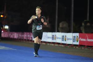 BIB: 4313
                            <button type="button" onclick="openModal(18013813)" class="btn btn-primary btn-sm float-right btn-popup" data-toggle="modal" data-target=".modal-high-quality">
                        <i class="fas fa-shopping-cart"></i> Add to Cart
                    </button>
                                            <button type="button" onclick="isThisMe(18013813, true)" class="btn btn-success btn-sm float-right btn-popup btn-isme hidden" data-toggle="tooltip" data-placement="bottom" title="นี่คือรูปของคุณใช่ไหม คลิกที่นี่เพื่อเอาเข้าอัลบั้ม">
                        <i class="fas fa-plus"></i> Add to album
                    </button>
                    <button type="button" onclick="isThisMe(18013813, false)" class="btn btn-warning btn-sm float-right btn-popup btn-isnotme hidden">
                        <i class="fas fa-ban"></i> Remove from album
                    </button>