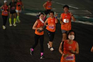 BIB: 101, 27300, 25696
                            <button type="button" onclick="openModal(17938035)" class="btn btn-primary btn-sm float-right btn-popup" data-toggle="modal" data-target=".modal-high-quality">
                        <i class="fas fa-shopping-cart"></i> Add to Cart
                    </button>
                                            <button type="button" onclick="isThisMe(17938035, true)" class="btn btn-success btn-sm float-right btn-popup btn-isme hidden" data-toggle="tooltip" data-placement="bottom" title="นี่คือรูปของคุณใช่ไหม คลิกที่นี่เพื่อเอาเข้าอัลบั้ม">
                        <i class="fas fa-plus"></i> Add to album
                    </button>
                    <button type="button" onclick="isThisMe(17938035, false)" class="btn btn-warning btn-sm float-right btn-popup btn-isnotme hidden">
                        <i class="fas fa-ban"></i> Remove from album
                    </button>