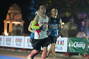 BIB: 41054
                            <button type="button" onclick="openModal(18011963)" class="btn btn-primary btn-sm float-right btn-popup" data-toggle="modal" data-target=".modal-high-quality">
                        <i class="fas fa-shopping-cart"></i> Add to Cart
                    </button>
                                            <button type="button" onclick="isThisMe(18011963, true)" class="btn btn-success btn-sm float-right btn-popup btn-isme hidden" data-toggle="tooltip" data-placement="bottom" title="นี่คือรูปของคุณใช่ไหม คลิกที่นี่เพื่อเอาเข้าอัลบั้ม">
                        <i class="fas fa-plus"></i> Add to album
                    </button>
                    <button type="button" onclick="isThisMe(18011963, false)" class="btn btn-warning btn-sm float-right btn-popup btn-isnotme hidden">
                        <i class="fas fa-ban"></i> Remove from album
                    </button>