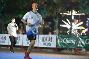 BIB: 7340
                            <button type="button" onclick="openModal(18015111)" class="btn btn-primary btn-sm float-right btn-popup" data-toggle="modal" data-target=".modal-high-quality">
                        <i class="fas fa-shopping-cart"></i> Add to Cart
                    </button>
                                            <button type="button" onclick="isThisMe(18015111, true)" class="btn btn-success btn-sm float-right btn-popup btn-isme hidden" data-toggle="tooltip" data-placement="bottom" title="นี่คือรูปของคุณใช่ไหม คลิกที่นี่เพื่อเอาเข้าอัลบั้ม">
                        <i class="fas fa-plus"></i> Add to album
                    </button>
                    <button type="button" onclick="isThisMe(18015111, false)" class="btn btn-warning btn-sm float-right btn-popup btn-isnotme hidden">
                        <i class="fas fa-ban"></i> Remove from album
                    </button>