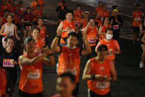 BIB: 2416, 26265, 9222, 215
                            <button type="button" onclick="openModal(17933297)" class="btn btn-primary btn-sm float-right btn-popup" data-toggle="modal" data-target=".modal-high-quality">
                        <i class="fas fa-shopping-cart"></i> Add to Cart
                    </button>
                                            <button type="button" onclick="isThisMe(17933297, true)" class="btn btn-success btn-sm float-right btn-popup btn-isme hidden" data-toggle="tooltip" data-placement="bottom" title="นี่คือรูปของคุณใช่ไหม คลิกที่นี่เพื่อเอาเข้าอัลบั้ม">
                        <i class="fas fa-plus"></i> Add to album
                    </button>
                    <button type="button" onclick="isThisMe(17933297, false)" class="btn btn-warning btn-sm float-right btn-popup btn-isnotme hidden">
                        <i class="fas fa-ban"></i> Remove from album
                    </button>