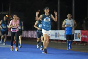 BIB: 41436, 424, 94414
                            <button type="button" onclick="openModal(18011827)" class="btn btn-primary btn-sm float-right btn-popup" data-toggle="modal" data-target=".modal-high-quality">
                        <i class="fas fa-shopping-cart"></i> Add to Cart
                    </button>
                                            <button type="button" onclick="isThisMe(18011827, true)" class="btn btn-success btn-sm float-right btn-popup btn-isme hidden" data-toggle="tooltip" data-placement="bottom" title="นี่คือรูปของคุณใช่ไหม คลิกที่นี่เพื่อเอาเข้าอัลบั้ม">
                        <i class="fas fa-plus"></i> Add to album
                    </button>
                    <button type="button" onclick="isThisMe(18011827, false)" class="btn btn-warning btn-sm float-right btn-popup btn-isnotme hidden">
                        <i class="fas fa-ban"></i> Remove from album
                    </button>