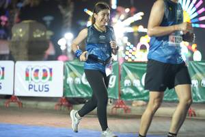 BIB: 412
                            <button type="button" onclick="openModal(18015227)" class="btn btn-primary btn-sm float-right btn-popup" data-toggle="modal" data-target=".modal-high-quality">
                        <i class="fas fa-shopping-cart"></i> Add to Cart
                    </button>
                                            <button type="button" onclick="isThisMe(18015227, true)" class="btn btn-success btn-sm float-right btn-popup btn-isme hidden" data-toggle="tooltip" data-placement="bottom" title="นี่คือรูปของคุณใช่ไหม คลิกที่นี่เพื่อเอาเข้าอัลบั้ม">
                        <i class="fas fa-plus"></i> Add to album
                    </button>
                    <button type="button" onclick="isThisMe(18015227, false)" class="btn btn-warning btn-sm float-right btn-popup btn-isnotme hidden">
                        <i class="fas fa-ban"></i> Remove from album
                    </button>