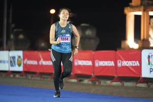 BIB: 1554
                            <button type="button" onclick="openModal(18015274)" class="btn btn-primary btn-sm float-right btn-popup" data-toggle="modal" data-target=".modal-high-quality">
                        <i class="fas fa-shopping-cart"></i> Add to Cart
                    </button>
                                            <button type="button" onclick="isThisMe(18015274, true)" class="btn btn-success btn-sm float-right btn-popup btn-isme hidden" data-toggle="tooltip" data-placement="bottom" title="นี่คือรูปของคุณใช่ไหม คลิกที่นี่เพื่อเอาเข้าอัลบั้ม">
                        <i class="fas fa-plus"></i> Add to album
                    </button>
                    <button type="button" onclick="isThisMe(18015274, false)" class="btn btn-warning btn-sm float-right btn-popup btn-isnotme hidden">
                        <i class="fas fa-ban"></i> Remove from album
                    </button>