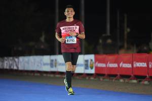 BIB: 41793
                            <button type="button" onclick="openModal(18013307)" class="btn btn-primary btn-sm float-right btn-popup" data-toggle="modal" data-target=".modal-high-quality">
                        <i class="fas fa-shopping-cart"></i> Add to Cart
                    </button>
                                            <button type="button" onclick="isThisMe(18013307, true)" class="btn btn-success btn-sm float-right btn-popup btn-isme hidden" data-toggle="tooltip" data-placement="bottom" title="นี่คือรูปของคุณใช่ไหม คลิกที่นี่เพื่อเอาเข้าอัลบั้ม">
                        <i class="fas fa-plus"></i> Add to album
                    </button>
                    <button type="button" onclick="isThisMe(18013307, false)" class="btn btn-warning btn-sm float-right btn-popup btn-isnotme hidden">
                        <i class="fas fa-ban"></i> Remove from album
                    </button>