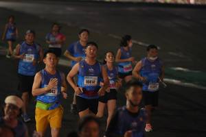 BIB: 10814, 11307, 043
                            <button type="button" onclick="openModal(17958506)" class="btn btn-primary btn-sm float-right btn-popup" data-toggle="modal" data-target=".modal-high-quality">
                        <i class="fas fa-shopping-cart"></i> Add to Cart
                    </button>
                                            <button type="button" onclick="isThisMe(17958506, true)" class="btn btn-success btn-sm float-right btn-popup btn-isme hidden" data-toggle="tooltip" data-placement="bottom" title="นี่คือรูปของคุณใช่ไหม คลิกที่นี่เพื่อเอาเข้าอัลบั้ม">
                        <i class="fas fa-plus"></i> Add to album
                    </button>
                    <button type="button" onclick="isThisMe(17958506, false)" class="btn btn-warning btn-sm float-right btn-popup btn-isnotme hidden">
                        <i class="fas fa-ban"></i> Remove from album
                    </button>