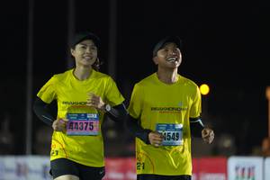 BIB: 44375, 4549
                            <button type="button" onclick="openModal(18009408)" class="btn btn-primary btn-sm float-right btn-popup" data-toggle="modal" data-target=".modal-high-quality">
                        <i class="fas fa-shopping-cart"></i> Add to Cart
                    </button>
                                            <button type="button" onclick="isThisMe(18009408, true)" class="btn btn-success btn-sm float-right btn-popup btn-isme hidden" data-toggle="tooltip" data-placement="bottom" title="นี่คือรูปของคุณใช่ไหม คลิกที่นี่เพื่อเอาเข้าอัลบั้ม">
                        <i class="fas fa-plus"></i> Add to album
                    </button>
                    <button type="button" onclick="isThisMe(18009408, false)" class="btn btn-warning btn-sm float-right btn-popup btn-isnotme hidden">
                        <i class="fas fa-ban"></i> Remove from album
                    </button>