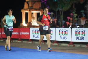 BIB: 44470
                            <button type="button" onclick="openModal(18014737)" class="btn btn-primary btn-sm float-right btn-popup" data-toggle="modal" data-target=".modal-high-quality">
                        <i class="fas fa-shopping-cart"></i> Add to Cart
                    </button>
                                            <button type="button" onclick="isThisMe(18014737, true)" class="btn btn-success btn-sm float-right btn-popup btn-isme hidden" data-toggle="tooltip" data-placement="bottom" title="นี่คือรูปของคุณใช่ไหม คลิกที่นี่เพื่อเอาเข้าอัลบั้ม">
                        <i class="fas fa-plus"></i> Add to album
                    </button>
                    <button type="button" onclick="isThisMe(18014737, false)" class="btn btn-warning btn-sm float-right btn-popup btn-isnotme hidden">
                        <i class="fas fa-ban"></i> Remove from album
                    </button>