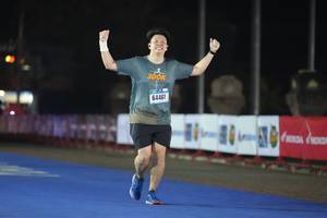 BIB: 360, 64461
                            <button type="button" onclick="openModal(18011452)" class="btn btn-primary btn-sm float-right btn-popup" data-toggle="modal" data-target=".modal-high-quality">
                        <i class="fas fa-shopping-cart"></i> Add to Cart
                    </button>
                                            <button type="button" onclick="isThisMe(18011452, true)" class="btn btn-success btn-sm float-right btn-popup btn-isme hidden" data-toggle="tooltip" data-placement="bottom" title="นี่คือรูปของคุณใช่ไหม คลิกที่นี่เพื่อเอาเข้าอัลบั้ม">
                        <i class="fas fa-plus"></i> Add to album
                    </button>
                    <button type="button" onclick="isThisMe(18011452, false)" class="btn btn-warning btn-sm float-right btn-popup btn-isnotme hidden">
                        <i class="fas fa-ban"></i> Remove from album
                    </button>