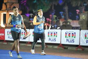 BIB: 4294
                            <button type="button" onclick="openModal(18015246)" class="btn btn-primary btn-sm float-right btn-popup" data-toggle="modal" data-target=".modal-high-quality">
                        <i class="fas fa-shopping-cart"></i> Add to Cart
                    </button>
                                            <button type="button" onclick="isThisMe(18015246, true)" class="btn btn-success btn-sm float-right btn-popup btn-isme hidden" data-toggle="tooltip" data-placement="bottom" title="นี่คือรูปของคุณใช่ไหม คลิกที่นี่เพื่อเอาเข้าอัลบั้ม">
                        <i class="fas fa-plus"></i> Add to album
                    </button>
                    <button type="button" onclick="isThisMe(18015246, false)" class="btn btn-warning btn-sm float-right btn-popup btn-isnotme hidden">
                        <i class="fas fa-ban"></i> Remove from album
                    </button>