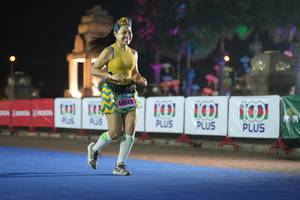 BIB: 44049
                            <button type="button" onclick="openModal(18014327)" class="btn btn-primary btn-sm float-right btn-popup" data-toggle="modal" data-target=".modal-high-quality">
                        <i class="fas fa-shopping-cart"></i> Add to Cart
                    </button>
                                            <button type="button" onclick="isThisMe(18014327, true)" class="btn btn-success btn-sm float-right btn-popup btn-isme hidden" data-toggle="tooltip" data-placement="bottom" title="นี่คือรูปของคุณใช่ไหม คลิกที่นี่เพื่อเอาเข้าอัลบั้ม">
                        <i class="fas fa-plus"></i> Add to album
                    </button>
                    <button type="button" onclick="isThisMe(18014327, false)" class="btn btn-warning btn-sm float-right btn-popup btn-isnotme hidden">
                        <i class="fas fa-ban"></i> Remove from album
                    </button>