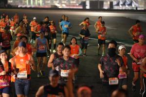 BIB: 20460, 83205, 25029, 26857, 13202
                            <button type="button" onclick="openModal(17936032)" class="btn btn-primary btn-sm float-right btn-popup" data-toggle="modal" data-target=".modal-high-quality">
                        <i class="fas fa-shopping-cart"></i> Add to Cart
                    </button>
                                            <button type="button" onclick="isThisMe(17936032, true)" class="btn btn-success btn-sm float-right btn-popup btn-isme hidden" data-toggle="tooltip" data-placement="bottom" title="นี่คือรูปของคุณใช่ไหม คลิกที่นี่เพื่อเอาเข้าอัลบั้ม">
                        <i class="fas fa-plus"></i> Add to album
                    </button>
                    <button type="button" onclick="isThisMe(17936032, false)" class="btn btn-warning btn-sm float-right btn-popup btn-isnotme hidden">
                        <i class="fas fa-ban"></i> Remove from album
                    </button>