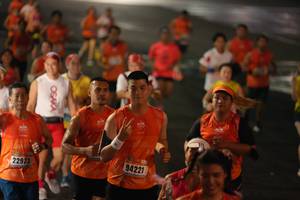 BIB: 94221, 22973
                            <button type="button" onclick="openModal(17929533)" class="btn btn-primary btn-sm float-right btn-popup" data-toggle="modal" data-target=".modal-high-quality">
                        <i class="fas fa-shopping-cart"></i> Add to Cart
                    </button>
                                            <button type="button" onclick="isThisMe(17929533, true)" class="btn btn-success btn-sm float-right btn-popup btn-isme hidden" data-toggle="tooltip" data-placement="bottom" title="นี่คือรูปของคุณใช่ไหม คลิกที่นี่เพื่อเอาเข้าอัลบั้ม">
                        <i class="fas fa-plus"></i> Add to album
                    </button>
                    <button type="button" onclick="isThisMe(17929533, false)" class="btn btn-warning btn-sm float-right btn-popup btn-isnotme hidden">
                        <i class="fas fa-ban"></i> Remove from album
                    </button>