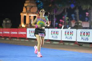 BIB: 415
                            <button type="button" onclick="openModal(18014918)" class="btn btn-primary btn-sm float-right btn-popup" data-toggle="modal" data-target=".modal-high-quality">
                        <i class="fas fa-shopping-cart"></i> Add to Cart
                    </button>
                                            <button type="button" onclick="isThisMe(18014918, true)" class="btn btn-success btn-sm float-right btn-popup btn-isme hidden" data-toggle="tooltip" data-placement="bottom" title="นี่คือรูปของคุณใช่ไหม คลิกที่นี่เพื่อเอาเข้าอัลบั้ม">
                        <i class="fas fa-plus"></i> Add to album
                    </button>
                    <button type="button" onclick="isThisMe(18014918, false)" class="btn btn-warning btn-sm float-right btn-popup btn-isnotme hidden">
                        <i class="fas fa-ban"></i> Remove from album
                    </button>