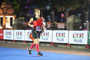 BIB: 4477
                            <button type="button" onclick="openModal(18014903)" class="btn btn-primary btn-sm float-right btn-popup" data-toggle="modal" data-target=".modal-high-quality">
                        <i class="fas fa-shopping-cart"></i> Add to Cart
                    </button>
                                            <button type="button" onclick="isThisMe(18014903, true)" class="btn btn-success btn-sm float-right btn-popup btn-isme hidden" data-toggle="tooltip" data-placement="bottom" title="นี่คือรูปของคุณใช่ไหม คลิกที่นี่เพื่อเอาเข้าอัลบั้ม">
                        <i class="fas fa-plus"></i> Add to album
                    </button>
                    <button type="button" onclick="isThisMe(18014903, false)" class="btn btn-warning btn-sm float-right btn-popup btn-isnotme hidden">
                        <i class="fas fa-ban"></i> Remove from album
                    </button>