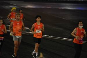 BIB: 21021, 806, 273
                            <button type="button" onclick="openModal(17937914)" class="btn btn-primary btn-sm float-right btn-popup" data-toggle="modal" data-target=".modal-high-quality">
                        <i class="fas fa-shopping-cart"></i> Add to Cart
                    </button>
                                            <button type="button" onclick="isThisMe(17937914, true)" class="btn btn-success btn-sm float-right btn-popup btn-isme hidden" data-toggle="tooltip" data-placement="bottom" title="นี่คือรูปของคุณใช่ไหม คลิกที่นี่เพื่อเอาเข้าอัลบั้ม">
                        <i class="fas fa-plus"></i> Add to album
                    </button>
                    <button type="button" onclick="isThisMe(17937914, false)" class="btn btn-warning btn-sm float-right btn-popup btn-isnotme hidden">
                        <i class="fas fa-ban"></i> Remove from album
                    </button>