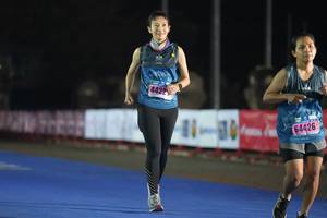 BIB: 4422, 64426
                            <button type="button" onclick="openModal(18011805)" class="btn btn-primary btn-sm float-right btn-popup" data-toggle="modal" data-target=".modal-high-quality">
                        <i class="fas fa-shopping-cart"></i> Add to Cart
                    </button>
                                            <button type="button" onclick="isThisMe(18011805, true)" class="btn btn-success btn-sm float-right btn-popup btn-isme hidden" data-toggle="tooltip" data-placement="bottom" title="นี่คือรูปของคุณใช่ไหม คลิกที่นี่เพื่อเอาเข้าอัลบั้ม">
                        <i class="fas fa-plus"></i> Add to album
                    </button>
                    <button type="button" onclick="isThisMe(18011805, false)" class="btn btn-warning btn-sm float-right btn-popup btn-isnotme hidden">
                        <i class="fas fa-ban"></i> Remove from album
                    </button>