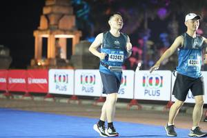 BIB: 43242, 4324
                            <button type="button" onclick="openModal(18015032)" class="btn btn-primary btn-sm float-right btn-popup" data-toggle="modal" data-target=".modal-high-quality">
                        <i class="fas fa-shopping-cart"></i> Add to Cart
                    </button>
                                            <button type="button" onclick="isThisMe(18015032, true)" class="btn btn-success btn-sm float-right btn-popup btn-isme hidden" data-toggle="tooltip" data-placement="bottom" title="นี่คือรูปของคุณใช่ไหม คลิกที่นี่เพื่อเอาเข้าอัลบั้ม">
                        <i class="fas fa-plus"></i> Add to album
                    </button>
                    <button type="button" onclick="isThisMe(18015032, false)" class="btn btn-warning btn-sm float-right btn-popup btn-isnotme hidden">
                        <i class="fas fa-ban"></i> Remove from album
                    </button>