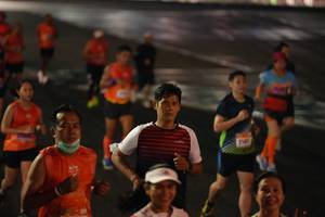 BIB: 214
                            <button type="button" onclick="openModal(17925031)" class="btn btn-primary btn-sm float-right btn-popup" data-toggle="modal" data-target=".modal-high-quality">
                        <i class="fas fa-shopping-cart"></i> Add to Cart
                    </button>
                                            <button type="button" onclick="isThisMe(17925031, true)" class="btn btn-success btn-sm float-right btn-popup btn-isme hidden" data-toggle="tooltip" data-placement="bottom" title="นี่คือรูปของคุณใช่ไหม คลิกที่นี่เพื่อเอาเข้าอัลบั้ม">
                        <i class="fas fa-plus"></i> Add to album
                    </button>
                    <button type="button" onclick="isThisMe(17925031, false)" class="btn btn-warning btn-sm float-right btn-popup btn-isnotme hidden">
                        <i class="fas fa-ban"></i> Remove from album
                    </button>