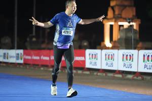 BIB: 42912
                            <button type="button" onclick="openModal(18011410)" class="btn btn-primary btn-sm float-right btn-popup" data-toggle="modal" data-target=".modal-high-quality">
                        <i class="fas fa-shopping-cart"></i> Add to Cart
                    </button>
                                            <button type="button" onclick="isThisMe(18011410, true)" class="btn btn-success btn-sm float-right btn-popup btn-isme hidden" data-toggle="tooltip" data-placement="bottom" title="นี่คือรูปของคุณใช่ไหม คลิกที่นี่เพื่อเอาเข้าอัลบั้ม">
                        <i class="fas fa-plus"></i> Add to album
                    </button>
                    <button type="button" onclick="isThisMe(18011410, false)" class="btn btn-warning btn-sm float-right btn-popup btn-isnotme hidden">
                        <i class="fas fa-ban"></i> Remove from album
                    </button>