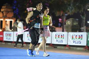 BIB: 4305
                            <button type="button" onclick="openModal(18015164)" class="btn btn-primary btn-sm float-right btn-popup" data-toggle="modal" data-target=".modal-high-quality">
                        <i class="fas fa-shopping-cart"></i> Add to Cart
                    </button>
                                            <button type="button" onclick="isThisMe(18015164, true)" class="btn btn-success btn-sm float-right btn-popup btn-isme hidden" data-toggle="tooltip" data-placement="bottom" title="นี่คือรูปของคุณใช่ไหม คลิกที่นี่เพื่อเอาเข้าอัลบั้ม">
                        <i class="fas fa-plus"></i> Add to album
                    </button>
                    <button type="button" onclick="isThisMe(18015164, false)" class="btn btn-warning btn-sm float-right btn-popup btn-isnotme hidden">
                        <i class="fas fa-ban"></i> Remove from album
                    </button>