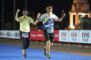 BIB: 40743, 44370
                            <button type="button" onclick="openModal(18011515)" class="btn btn-primary btn-sm float-right btn-popup" data-toggle="modal" data-target=".modal-high-quality">
                        <i class="fas fa-shopping-cart"></i> Add to Cart
                    </button>
                                            <button type="button" onclick="isThisMe(18011515, true)" class="btn btn-success btn-sm float-right btn-popup btn-isme hidden" data-toggle="tooltip" data-placement="bottom" title="นี่คือรูปของคุณใช่ไหม คลิกที่นี่เพื่อเอาเข้าอัลบั้ม">
                        <i class="fas fa-plus"></i> Add to album
                    </button>
                    <button type="button" onclick="isThisMe(18011515, false)" class="btn btn-warning btn-sm float-right btn-popup btn-isnotme hidden">
                        <i class="fas fa-ban"></i> Remove from album
                    </button>