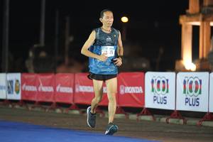 BIB: 100
                            <button type="button" onclick="openModal(18014086)" class="btn btn-primary btn-sm float-right btn-popup" data-toggle="modal" data-target=".modal-high-quality">
                        <i class="fas fa-shopping-cart"></i> Add to Cart
                    </button>
                                            <button type="button" onclick="isThisMe(18014086, true)" class="btn btn-success btn-sm float-right btn-popup btn-isme hidden" data-toggle="tooltip" data-placement="bottom" title="นี่คือรูปของคุณใช่ไหม คลิกที่นี่เพื่อเอาเข้าอัลบั้ม">
                        <i class="fas fa-plus"></i> Add to album
                    </button>
                    <button type="button" onclick="isThisMe(18014086, false)" class="btn btn-warning btn-sm float-right btn-popup btn-isnotme hidden">
                        <i class="fas fa-ban"></i> Remove from album
                    </button>