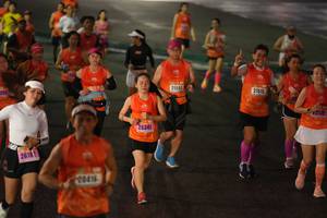 BIB: 266, 2159, 21515, 5145, 25341, 2618, 0416
                            <button type="button" onclick="openModal(17929401)" class="btn btn-primary btn-sm float-right btn-popup" data-toggle="modal" data-target=".modal-high-quality">
                        <i class="fas fa-shopping-cart"></i> Add to Cart
                    </button>
                                            <button type="button" onclick="isThisMe(17929401, true)" class="btn btn-success btn-sm float-right btn-popup btn-isme hidden" data-toggle="tooltip" data-placement="bottom" title="นี่คือรูปของคุณใช่ไหม คลิกที่นี่เพื่อเอาเข้าอัลบั้ม">
                        <i class="fas fa-plus"></i> Add to album
                    </button>
                    <button type="button" onclick="isThisMe(17929401, false)" class="btn btn-warning btn-sm float-right btn-popup btn-isnotme hidden">
                        <i class="fas fa-ban"></i> Remove from album
                    </button>