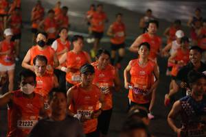 BIB: 2171, 7360, 20106, 21232, 21669
                            <button type="button" onclick="openModal(17924424)" class="btn btn-primary btn-sm float-right btn-popup" data-toggle="modal" data-target=".modal-high-quality">
                        <i class="fas fa-shopping-cart"></i> Add to Cart
                    </button>
                                            <button type="button" onclick="isThisMe(17924424, true)" class="btn btn-success btn-sm float-right btn-popup btn-isme hidden" data-toggle="tooltip" data-placement="bottom" title="นี่คือรูปของคุณใช่ไหม คลิกที่นี่เพื่อเอาเข้าอัลบั้ม">
                        <i class="fas fa-plus"></i> Add to album
                    </button>
                    <button type="button" onclick="isThisMe(17924424, false)" class="btn btn-warning btn-sm float-right btn-popup btn-isnotme hidden">
                        <i class="fas fa-ban"></i> Remove from album
                    </button>