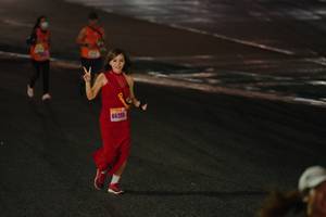 BIB: 66205
                            <button type="button" onclick="openModal(17939344)" class="btn btn-primary btn-sm float-right btn-popup" data-toggle="modal" data-target=".modal-high-quality">
                        <i class="fas fa-shopping-cart"></i> Add to Cart
                    </button>
                                            <button type="button" onclick="isThisMe(17939344, true)" class="btn btn-success btn-sm float-right btn-popup btn-isme hidden" data-toggle="tooltip" data-placement="bottom" title="นี่คือรูปของคุณใช่ไหม คลิกที่นี่เพื่อเอาเข้าอัลบั้ม">
                        <i class="fas fa-plus"></i> Add to album
                    </button>
                    <button type="button" onclick="isThisMe(17939344, false)" class="btn btn-warning btn-sm float-right btn-popup btn-isnotme hidden">
                        <i class="fas fa-ban"></i> Remove from album
                    </button>