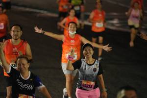 BIB: 230, 26335
                            <button type="button" onclick="openModal(17936195)" class="btn btn-primary btn-sm float-right btn-popup" data-toggle="modal" data-target=".modal-high-quality">
                        <i class="fas fa-shopping-cart"></i> Add to Cart
                    </button>
                                            <button type="button" onclick="isThisMe(17936195, true)" class="btn btn-success btn-sm float-right btn-popup btn-isme hidden" data-toggle="tooltip" data-placement="bottom" title="นี่คือรูปของคุณใช่ไหม คลิกที่นี่เพื่อเอาเข้าอัลบั้ม">
                        <i class="fas fa-plus"></i> Add to album
                    </button>
                    <button type="button" onclick="isThisMe(17936195, false)" class="btn btn-warning btn-sm float-right btn-popup btn-isnotme hidden">
                        <i class="fas fa-ban"></i> Remove from album
                    </button>