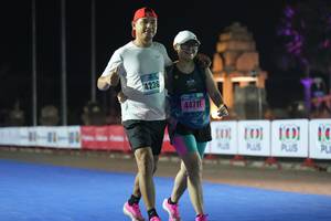 BIB: 4236, 44711
                            <button type="button" onclick="openModal(18009221)" class="btn btn-primary btn-sm float-right btn-popup" data-toggle="modal" data-target=".modal-high-quality">
                        <i class="fas fa-shopping-cart"></i> Add to Cart
                    </button>
                                            <button type="button" onclick="isThisMe(18009221, true)" class="btn btn-success btn-sm float-right btn-popup btn-isme hidden" data-toggle="tooltip" data-placement="bottom" title="นี่คือรูปของคุณใช่ไหม คลิกที่นี่เพื่อเอาเข้าอัลบั้ม">
                        <i class="fas fa-plus"></i> Add to album
                    </button>
                    <button type="button" onclick="isThisMe(18009221, false)" class="btn btn-warning btn-sm float-right btn-popup btn-isnotme hidden">
                        <i class="fas fa-ban"></i> Remove from album
                    </button>