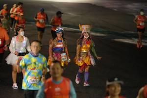 BIB: 6620, 2182
                            <button type="button" onclick="openModal(17938210)" class="btn btn-primary btn-sm float-right btn-popup" data-toggle="modal" data-target=".modal-high-quality">
                        <i class="fas fa-shopping-cart"></i> Add to Cart
                    </button>
                                            <button type="button" onclick="isThisMe(17938210, true)" class="btn btn-success btn-sm float-right btn-popup btn-isme hidden" data-toggle="tooltip" data-placement="bottom" title="นี่คือรูปของคุณใช่ไหม คลิกที่นี่เพื่อเอาเข้าอัลบั้ม">
                        <i class="fas fa-plus"></i> Add to album
                    </button>
                    <button type="button" onclick="isThisMe(17938210, false)" class="btn btn-warning btn-sm float-right btn-popup btn-isnotme hidden">
                        <i class="fas fa-ban"></i> Remove from album
                    </button>