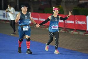 BIB: 44809, 43316, 
                            <button type="button" onclick="openModal(18014585)" class="btn btn-primary btn-sm float-right btn-popup" data-toggle="modal" data-target=".modal-high-quality">
                        <i class="fas fa-shopping-cart"></i> Add to Cart
                    </button>
                                            <button type="button" onclick="isThisMe(18014585, true)" class="btn btn-success btn-sm float-right btn-popup btn-isme hidden" data-toggle="tooltip" data-placement="bottom" title="นี่คือรูปของคุณใช่ไหม คลิกที่นี่เพื่อเอาเข้าอัลบั้ม">
                        <i class="fas fa-plus"></i> Add to album
                    </button>
                    <button type="button" onclick="isThisMe(18014585, false)" class="btn btn-warning btn-sm float-right btn-popup btn-isnotme hidden">
                        <i class="fas fa-ban"></i> Remove from album
                    </button>