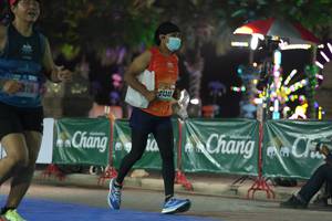 BIB: 01345, 320
                            <button type="button" onclick="openModal(18011340)" class="btn btn-primary btn-sm float-right btn-popup" data-toggle="modal" data-target=".modal-high-quality">
                        <i class="fas fa-shopping-cart"></i> Add to Cart
                    </button>
                                            <button type="button" onclick="isThisMe(18011340, true)" class="btn btn-success btn-sm float-right btn-popup btn-isme hidden" data-toggle="tooltip" data-placement="bottom" title="นี่คือรูปของคุณใช่ไหม คลิกที่นี่เพื่อเอาเข้าอัลบั้ม">
                        <i class="fas fa-plus"></i> Add to album
                    </button>
                    <button type="button" onclick="isThisMe(18011340, false)" class="btn btn-warning btn-sm float-right btn-popup btn-isnotme hidden">
                        <i class="fas fa-ban"></i> Remove from album
                    </button>