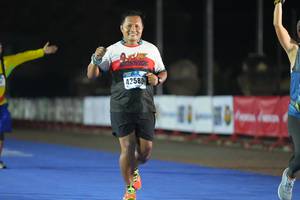 BIB: 42580
                            <button type="button" onclick="openModal(18013666)" class="btn btn-primary btn-sm float-right btn-popup" data-toggle="modal" data-target=".modal-high-quality">
                        <i class="fas fa-shopping-cart"></i> Add to Cart
                    </button>
                                            <button type="button" onclick="isThisMe(18013666, true)" class="btn btn-success btn-sm float-right btn-popup btn-isme hidden" data-toggle="tooltip" data-placement="bottom" title="นี่คือรูปของคุณใช่ไหม คลิกที่นี่เพื่อเอาเข้าอัลบั้ม">
                        <i class="fas fa-plus"></i> Add to album
                    </button>
                    <button type="button" onclick="isThisMe(18013666, false)" class="btn btn-warning btn-sm float-right btn-popup btn-isnotme hidden">
                        <i class="fas fa-ban"></i> Remove from album
                    </button>