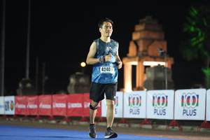 BIB: 4240
                            <button type="button" onclick="openModal(18012374)" class="btn btn-primary btn-sm float-right btn-popup" data-toggle="modal" data-target=".modal-high-quality">
                        <i class="fas fa-shopping-cart"></i> Add to Cart
                    </button>
                                            <button type="button" onclick="isThisMe(18012374, true)" class="btn btn-success btn-sm float-right btn-popup btn-isme hidden" data-toggle="tooltip" data-placement="bottom" title="นี่คือรูปของคุณใช่ไหม คลิกที่นี่เพื่อเอาเข้าอัลบั้ม">
                        <i class="fas fa-plus"></i> Add to album
                    </button>
                    <button type="button" onclick="isThisMe(18012374, false)" class="btn btn-warning btn-sm float-right btn-popup btn-isnotme hidden">
                        <i class="fas fa-ban"></i> Remove from album
                    </button>