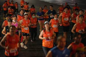 BIB: 23901, 20328, 22705
                            <button type="button" onclick="openModal(17935499)" class="btn btn-primary btn-sm float-right btn-popup" data-toggle="modal" data-target=".modal-high-quality">
                        <i class="fas fa-shopping-cart"></i> Add to Cart
                    </button>
                                            <button type="button" onclick="isThisMe(17935499, true)" class="btn btn-success btn-sm float-right btn-popup btn-isme hidden" data-toggle="tooltip" data-placement="bottom" title="นี่คือรูปของคุณใช่ไหม คลิกที่นี่เพื่อเอาเข้าอัลบั้ม">
                        <i class="fas fa-plus"></i> Add to album
                    </button>
                    <button type="button" onclick="isThisMe(17935499, false)" class="btn btn-warning btn-sm float-right btn-popup btn-isnotme hidden">
                        <i class="fas fa-ban"></i> Remove from album
                    </button>