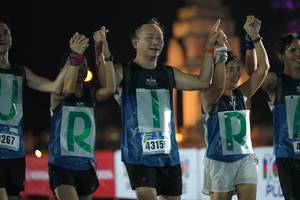 BIB: 267, 4315
                            <button type="button" onclick="openModal(18008837)" class="btn btn-primary btn-sm float-right btn-popup" data-toggle="modal" data-target=".modal-high-quality">
                        <i class="fas fa-shopping-cart"></i> Add to Cart
                    </button>
                                            <button type="button" onclick="isThisMe(18008837, true)" class="btn btn-success btn-sm float-right btn-popup btn-isme hidden" data-toggle="tooltip" data-placement="bottom" title="นี่คือรูปของคุณใช่ไหม คลิกที่นี่เพื่อเอาเข้าอัลบั้ม">
                        <i class="fas fa-plus"></i> Add to album
                    </button>
                    <button type="button" onclick="isThisMe(18008837, false)" class="btn btn-warning btn-sm float-right btn-popup btn-isnotme hidden">
                        <i class="fas fa-ban"></i> Remove from album
                    </button>