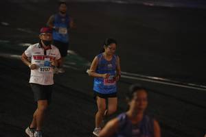 BIB: 92137, 14353
                            <button type="button" onclick="openModal(17960515)" class="btn btn-primary btn-sm float-right btn-popup" data-toggle="modal" data-target=".modal-high-quality">
                        <i class="fas fa-shopping-cart"></i> Add to Cart
                    </button>
                                            <button type="button" onclick="isThisMe(17960515, true)" class="btn btn-success btn-sm float-right btn-popup btn-isme hidden" data-toggle="tooltip" data-placement="bottom" title="นี่คือรูปของคุณใช่ไหม คลิกที่นี่เพื่อเอาเข้าอัลบั้ม">
                        <i class="fas fa-plus"></i> Add to album
                    </button>
                    <button type="button" onclick="isThisMe(17960515, false)" class="btn btn-warning btn-sm float-right btn-popup btn-isnotme hidden">
                        <i class="fas fa-ban"></i> Remove from album
                    </button>