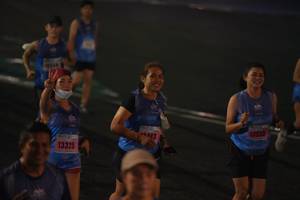 BIB: 10558, 13535, 13325
                            <button type="button" onclick="openModal(17960339)" class="btn btn-primary btn-sm float-right btn-popup" data-toggle="modal" data-target=".modal-high-quality">
                        <i class="fas fa-shopping-cart"></i> Add to Cart
                    </button>
                                            <button type="button" onclick="isThisMe(17960339, true)" class="btn btn-success btn-sm float-right btn-popup btn-isme hidden" data-toggle="tooltip" data-placement="bottom" title="นี่คือรูปของคุณใช่ไหม คลิกที่นี่เพื่อเอาเข้าอัลบั้ม">
                        <i class="fas fa-plus"></i> Add to album
                    </button>
                    <button type="button" onclick="isThisMe(17960339, false)" class="btn btn-warning btn-sm float-right btn-popup btn-isnotme hidden">
                        <i class="fas fa-ban"></i> Remove from album
                    </button>