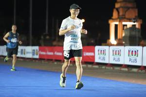 BIB: 42517
                            <button type="button" onclick="openModal(18008367)" class="btn btn-primary btn-sm float-right btn-popup" data-toggle="modal" data-target=".modal-high-quality">
                        <i class="fas fa-shopping-cart"></i> Add to Cart
                    </button>
                                            <button type="button" onclick="isThisMe(18008367, true)" class="btn btn-success btn-sm float-right btn-popup btn-isme hidden" data-toggle="tooltip" data-placement="bottom" title="นี่คือรูปของคุณใช่ไหม คลิกที่นี่เพื่อเอาเข้าอัลบั้ม">
                        <i class="fas fa-plus"></i> Add to album
                    </button>
                    <button type="button" onclick="isThisMe(18008367, false)" class="btn btn-warning btn-sm float-right btn-popup btn-isnotme hidden">
                        <i class="fas fa-ban"></i> Remove from album
                    </button>