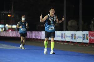 BIB: 42623, 40423
                            <button type="button" onclick="openModal(18013905)" class="btn btn-primary btn-sm float-right btn-popup" data-toggle="modal" data-target=".modal-high-quality">
                        <i class="fas fa-shopping-cart"></i> Add to Cart
                    </button>
                                            <button type="button" onclick="isThisMe(18013905, true)" class="btn btn-success btn-sm float-right btn-popup btn-isme hidden" data-toggle="tooltip" data-placement="bottom" title="นี่คือรูปของคุณใช่ไหม คลิกที่นี่เพื่อเอาเข้าอัลบั้ม">
                        <i class="fas fa-plus"></i> Add to album
                    </button>
                    <button type="button" onclick="isThisMe(18013905, false)" class="btn btn-warning btn-sm float-right btn-popup btn-isnotme hidden">
                        <i class="fas fa-ban"></i> Remove from album
                    </button>